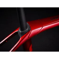 Bicicletta Trek Domane SLR 6 Gen 4 - Metallic Red Smoke To Blue Smoke Fade 2023 -Vendite BICICLETTE bicicletta trek domane slr 6 gen 4 metallic red smoke to blue smoke fade 2023 5